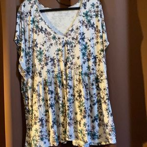 Torrid super soft tee, size 4